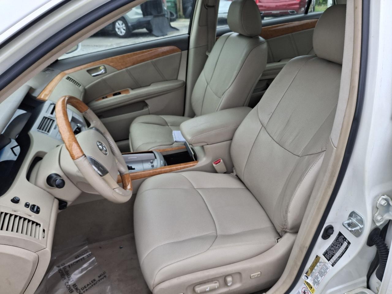 Toyota Avalon XL 2006