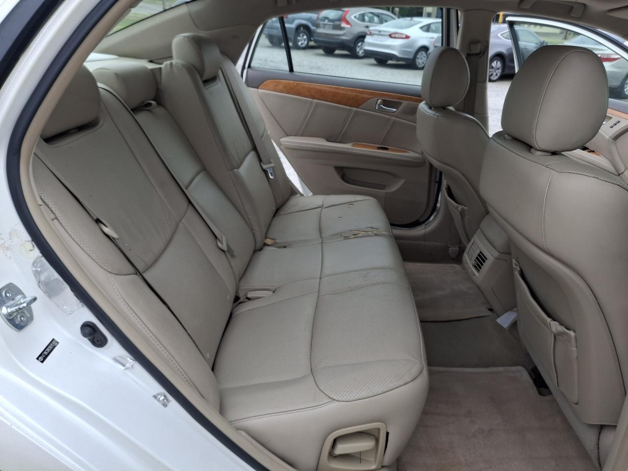 Toyota Avalon XL 2006