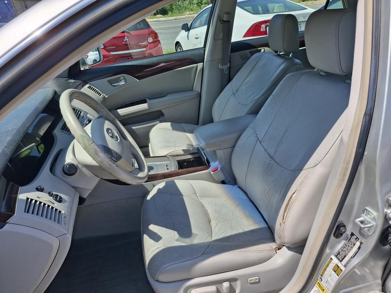 Toyota Avalon XL 2009