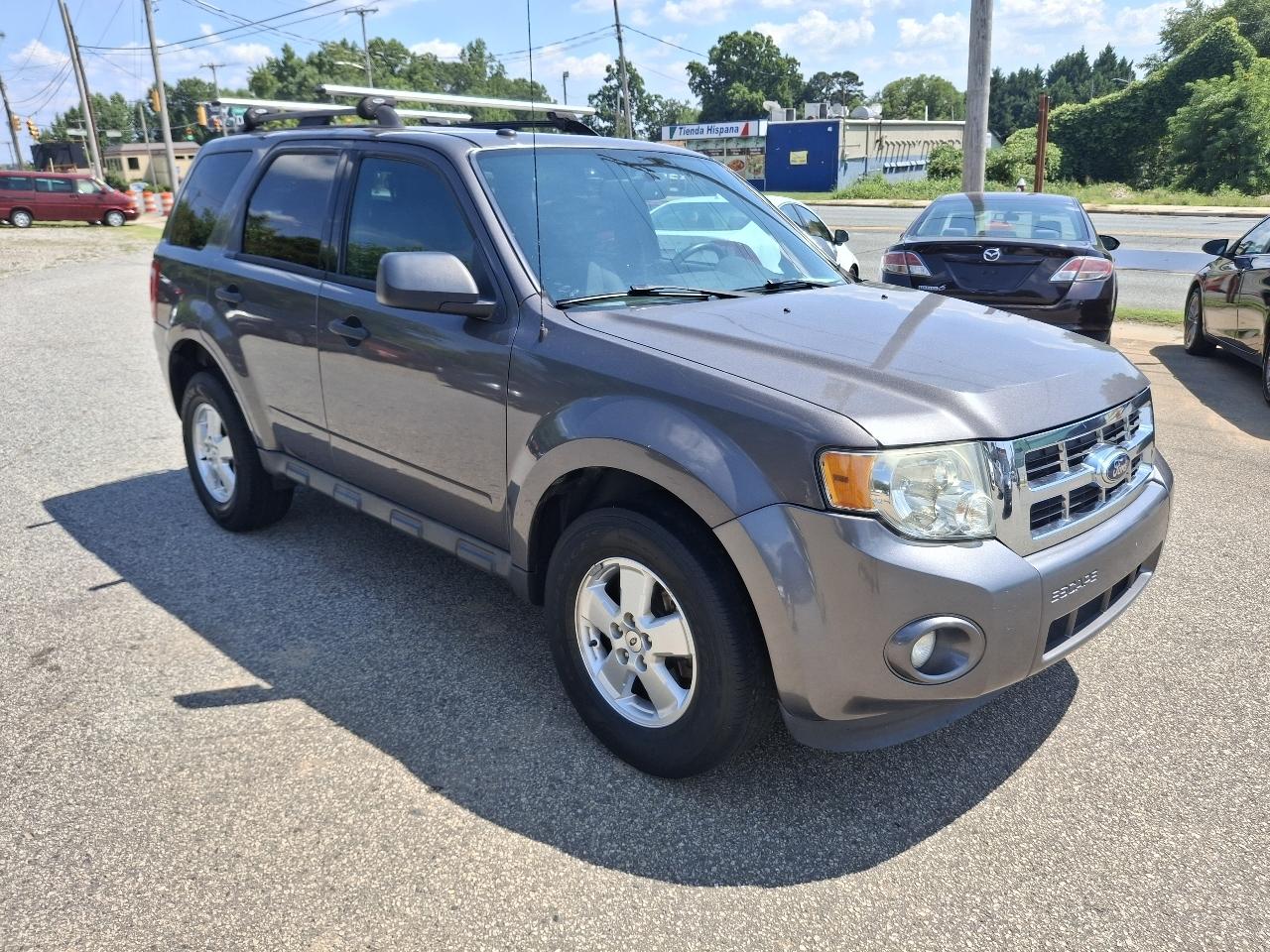 Ford Escape XLT FWD 2012