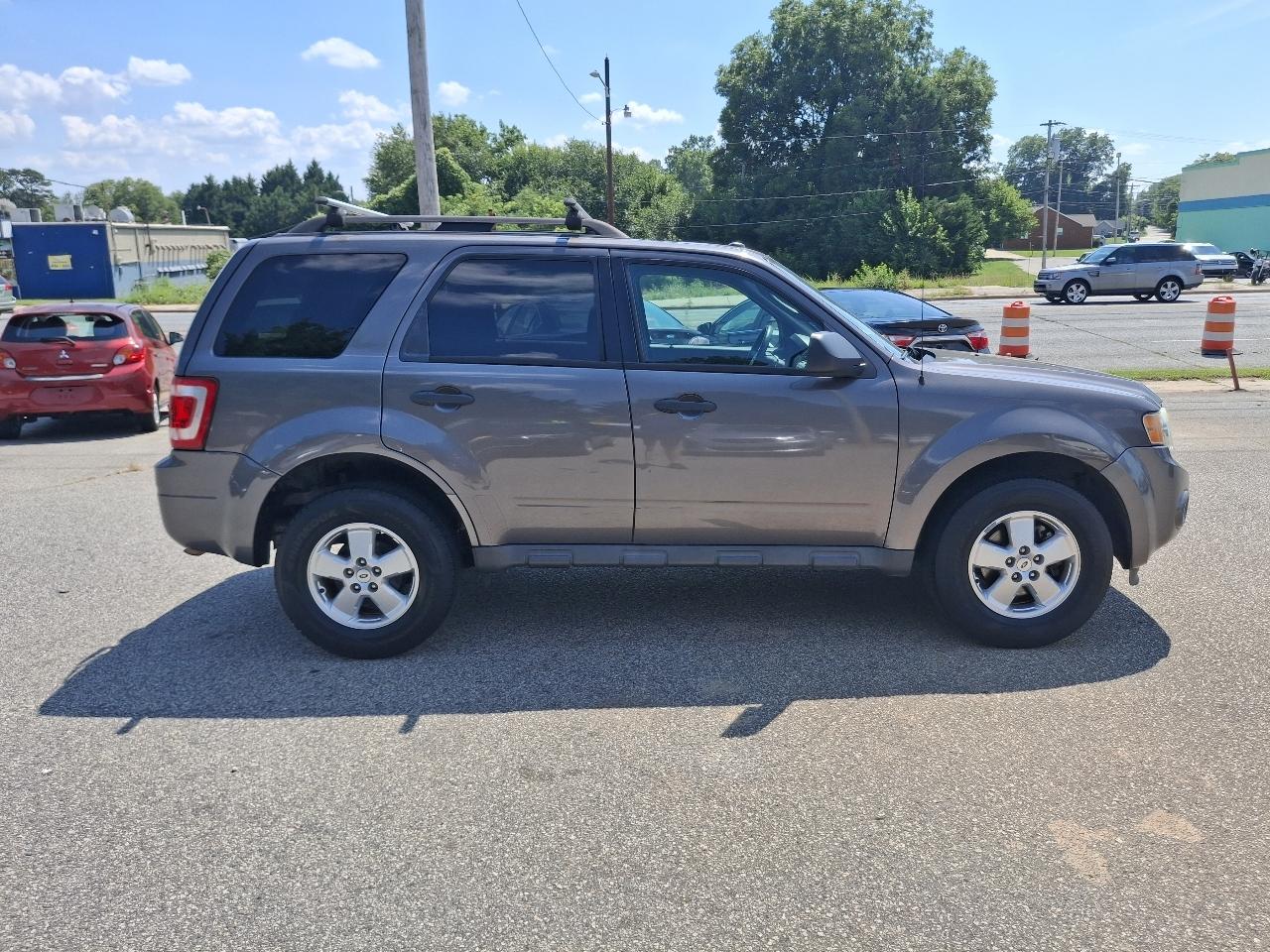 Ford Escape XLT FWD 2012