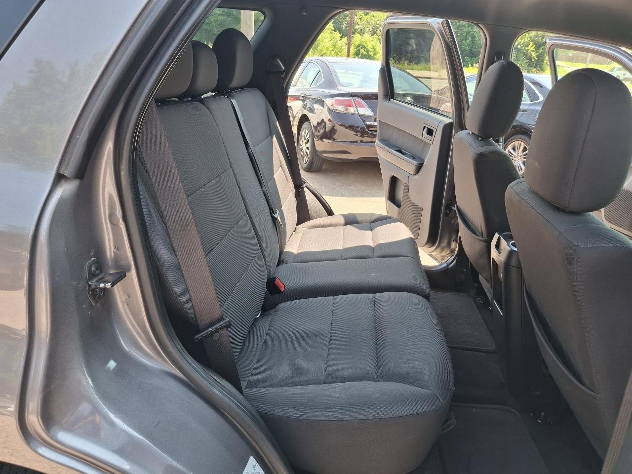 Ford Escape XLT FWD 2012