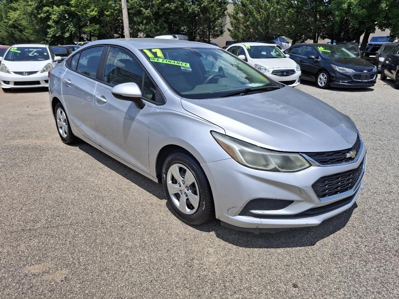 Chevrolet Cruze LS Auto 2017