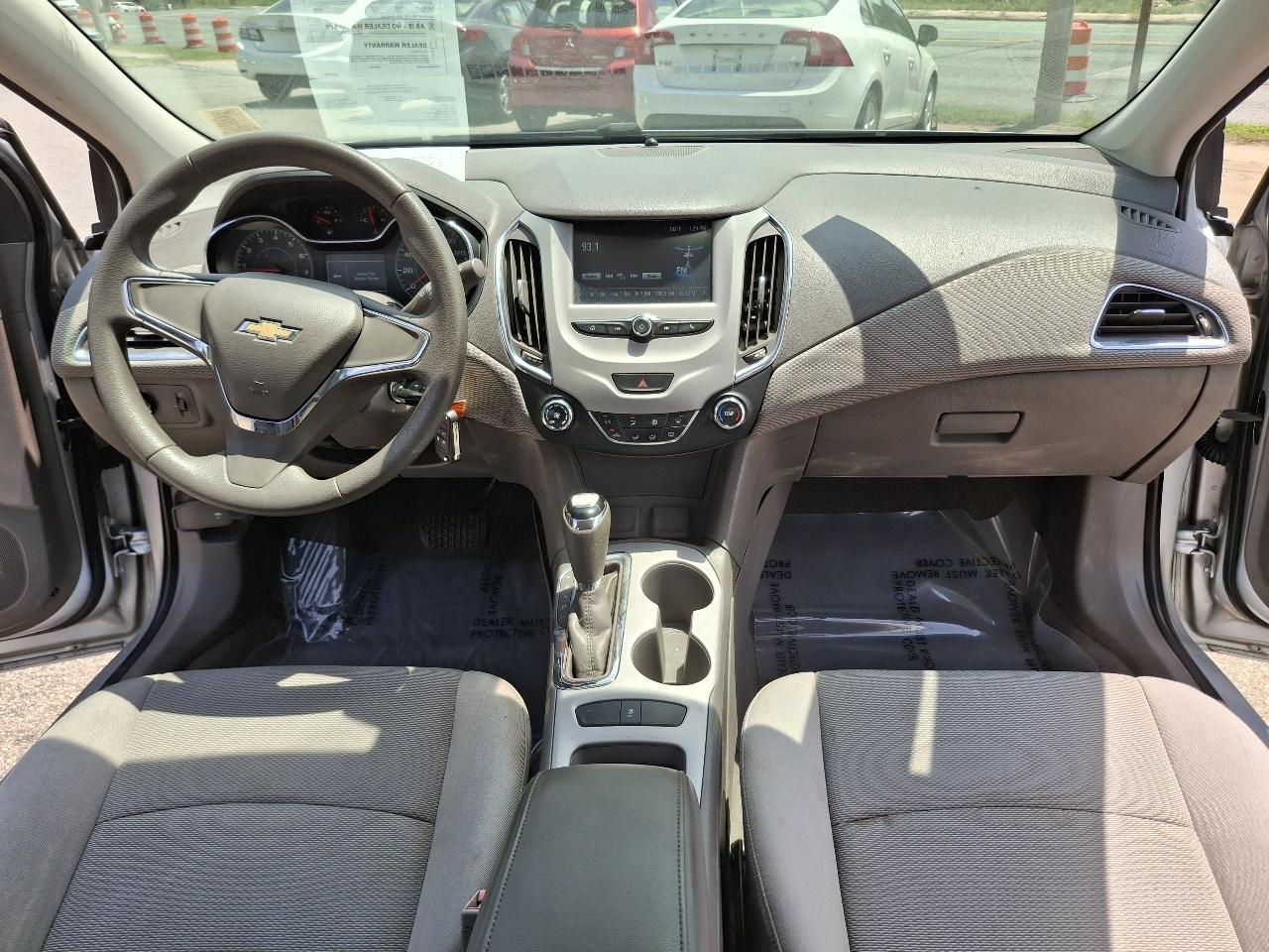 Chevrolet Cruze LS Auto 2017