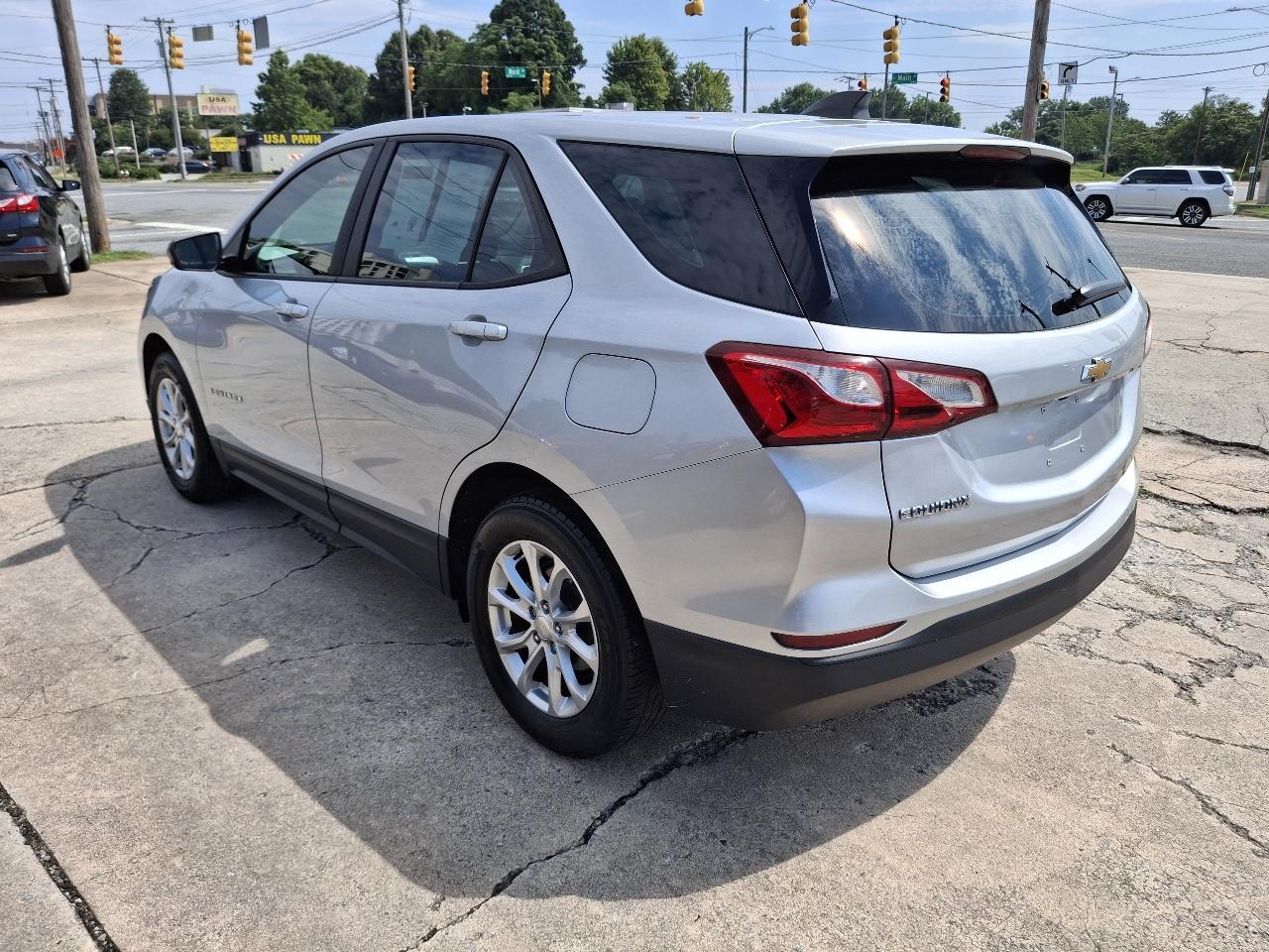 Chevrolet Equinox LS 2WD 2020