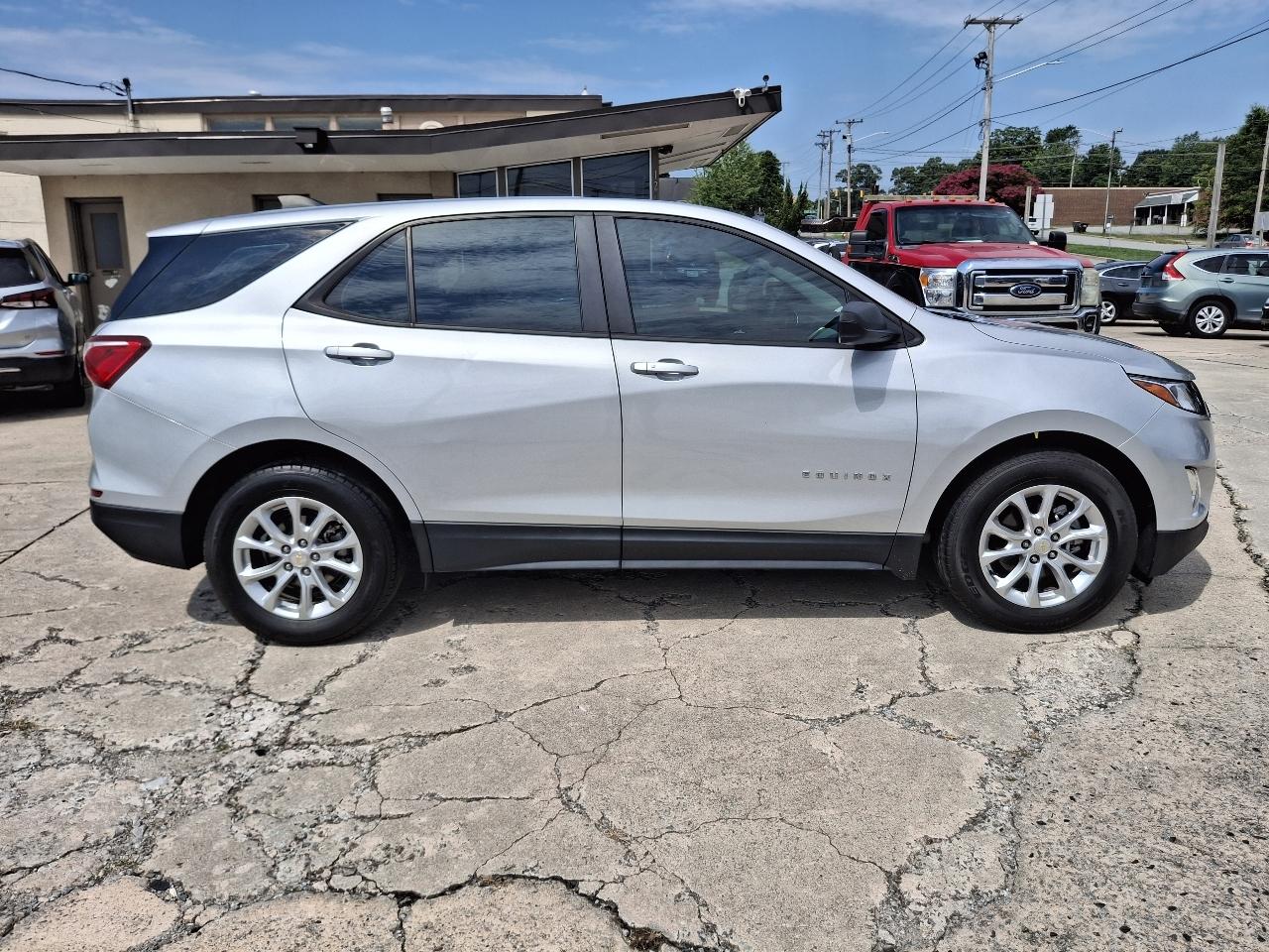 Chevrolet Equinox LS 2WD 2020