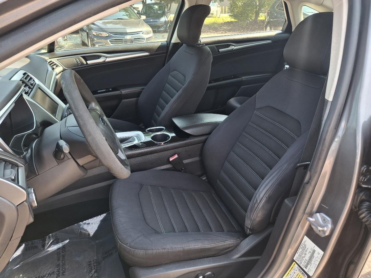 Ford Fusion SE 2014