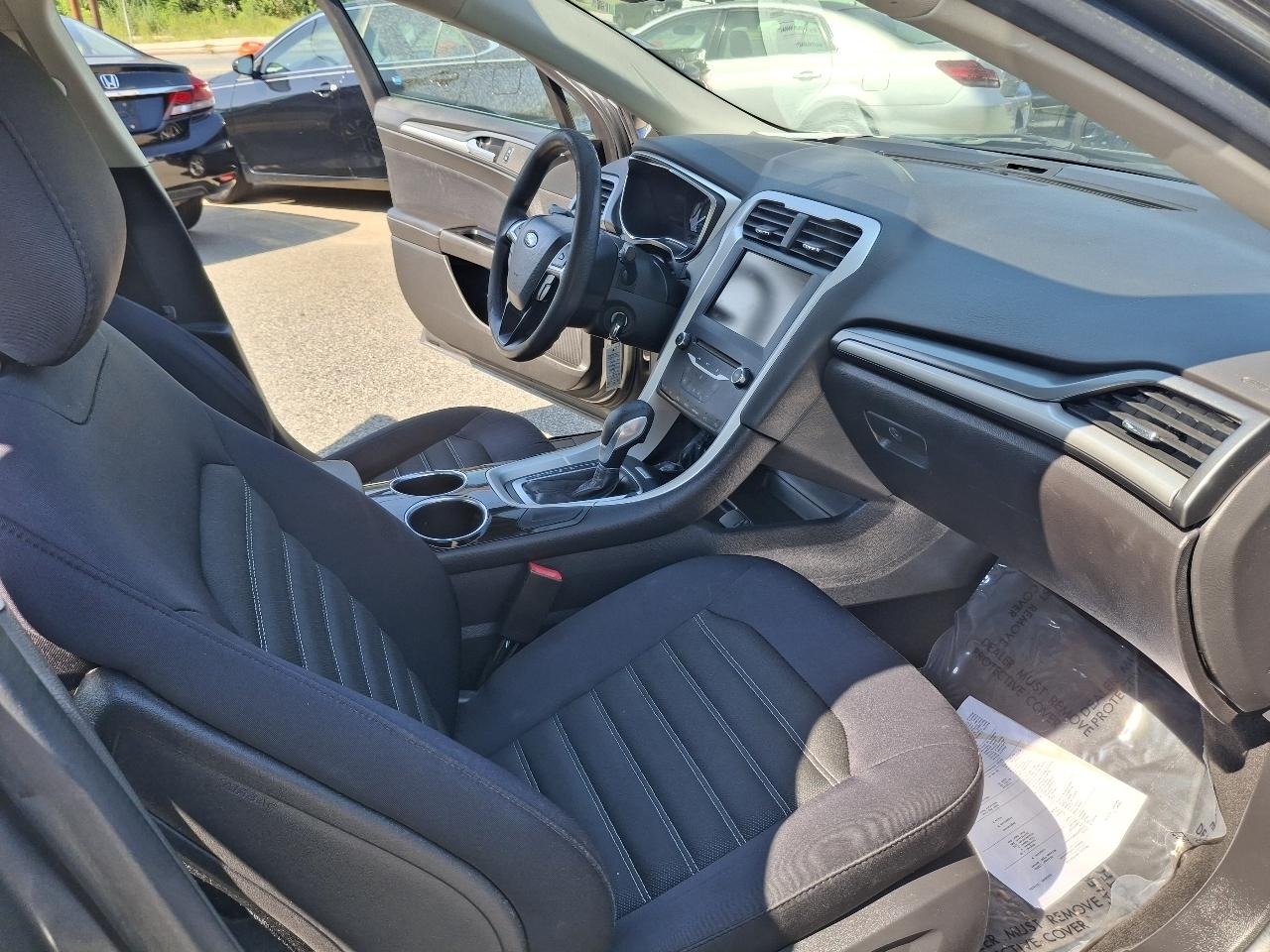 Ford Fusion SE 2014