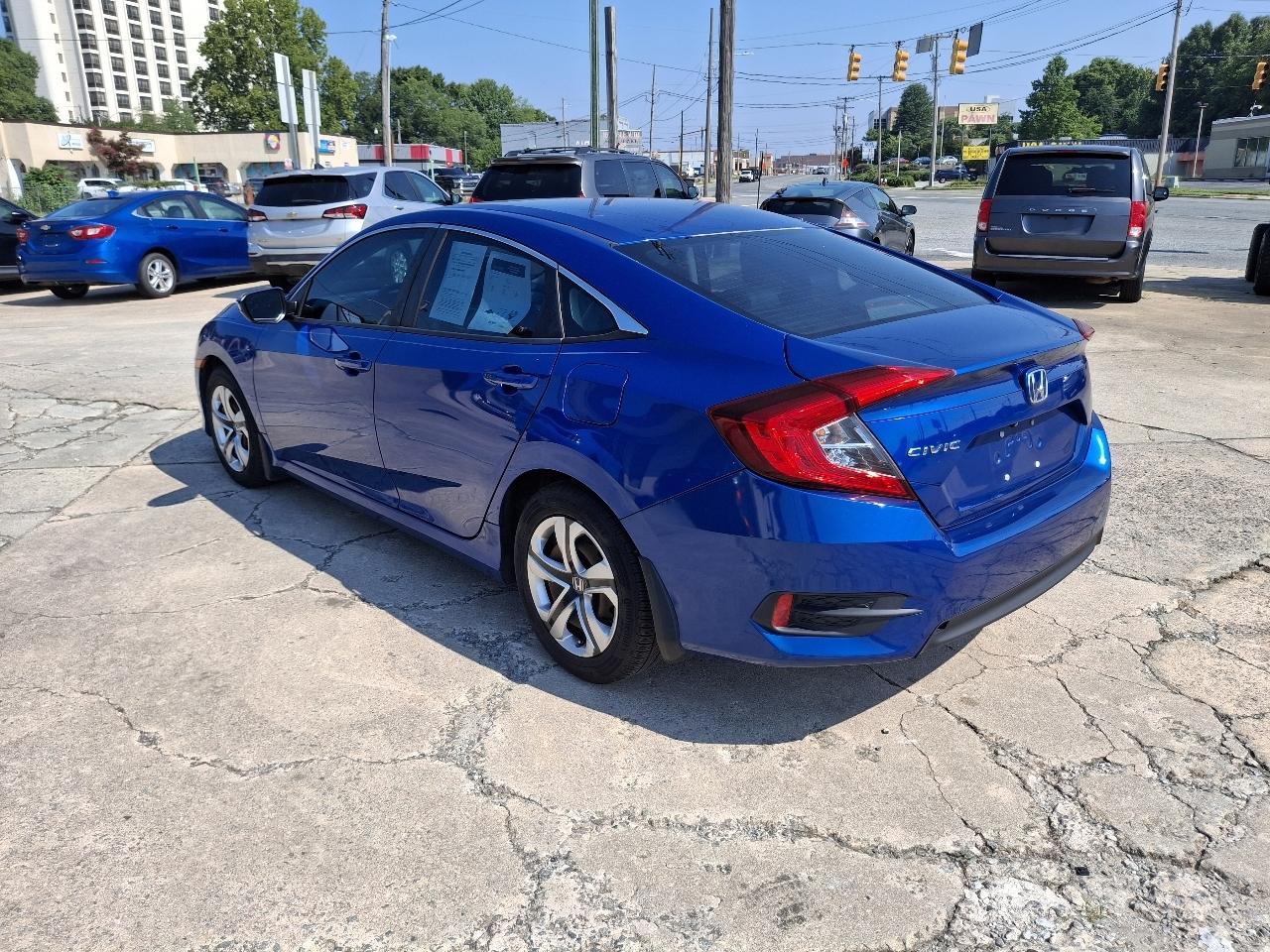 Honda Civic LX Sedan CVT 2017