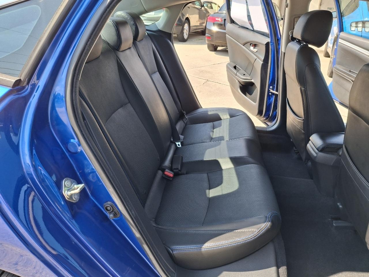 Honda Civic LX Sedan CVT 2017
