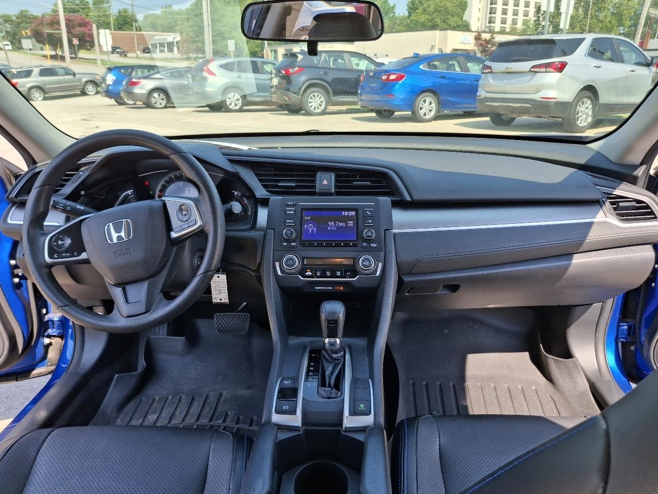 Honda Civic LX Sedan CVT 2017