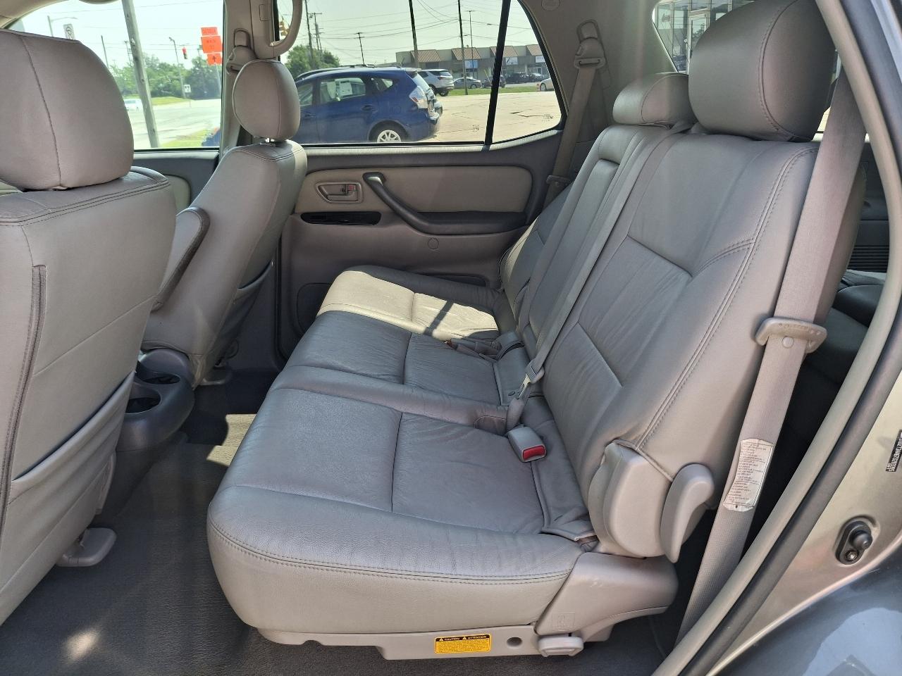 Toyota Sequoia SR5 2WD 2007