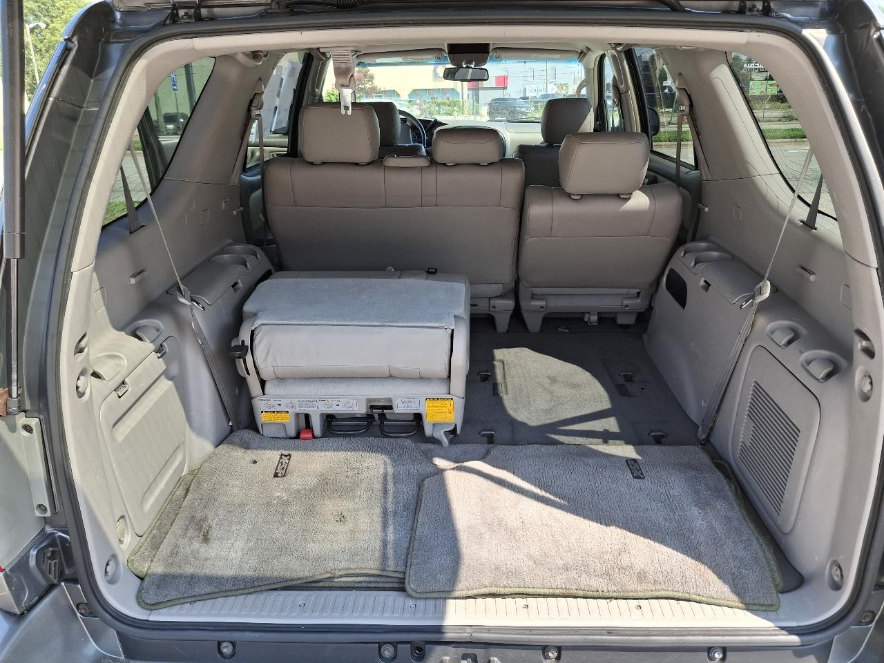 Toyota Sequoia SR5 2WD 2007