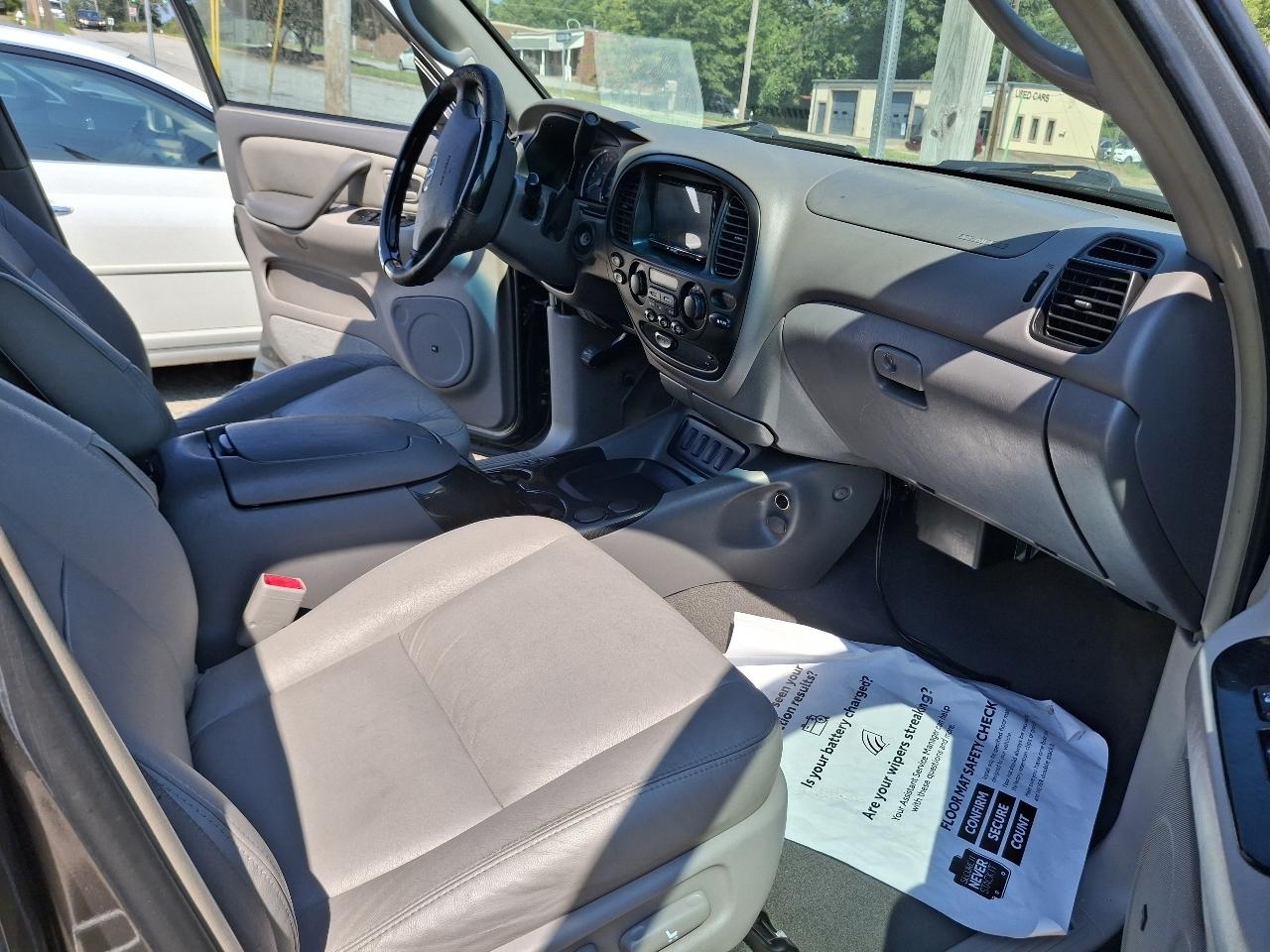 Toyota Sequoia SR5 2WD 2007