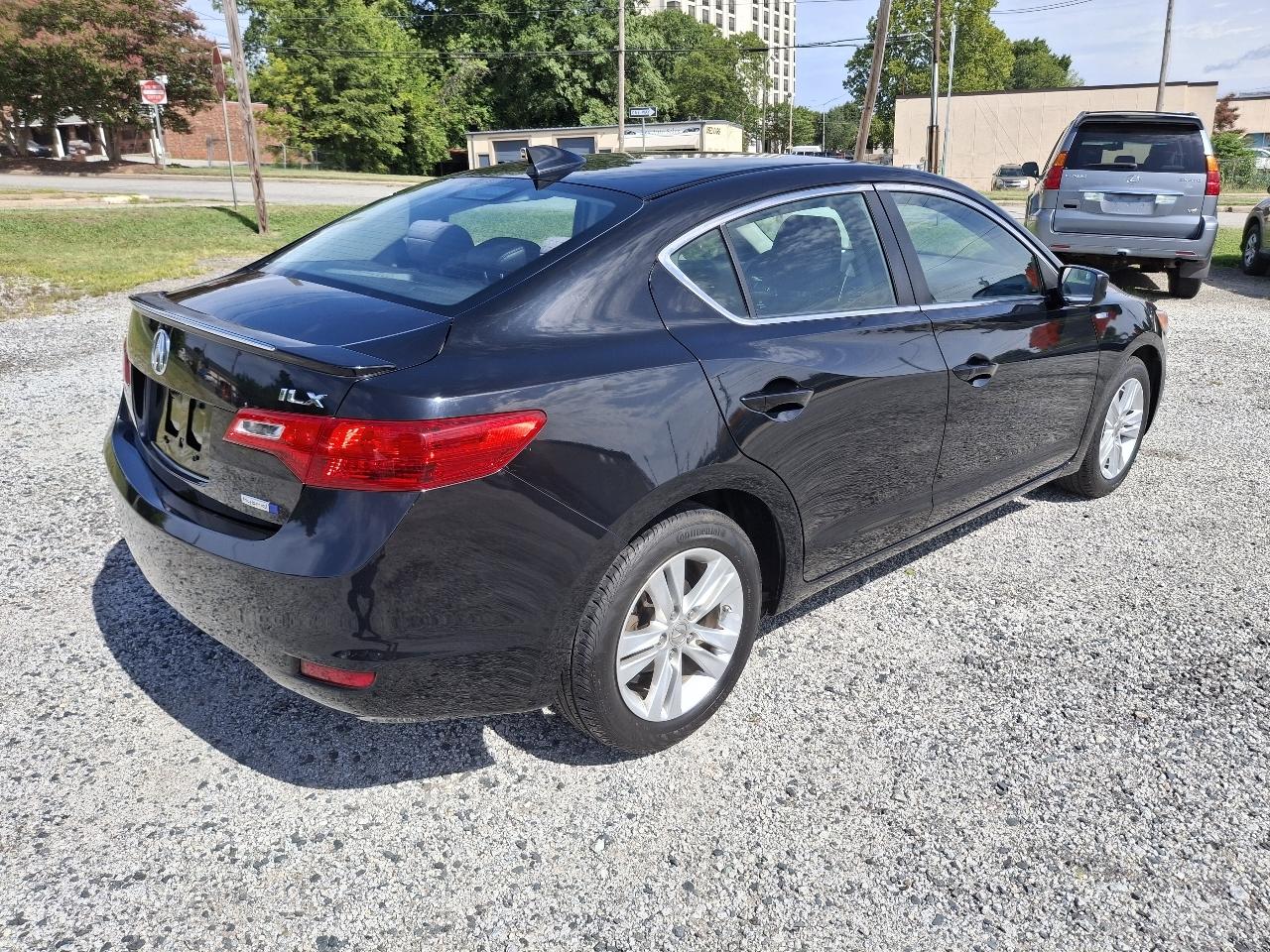 Acura ILX CVT Hybrid 2013