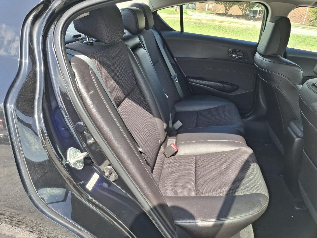 Acura ILX CVT Hybrid 2013