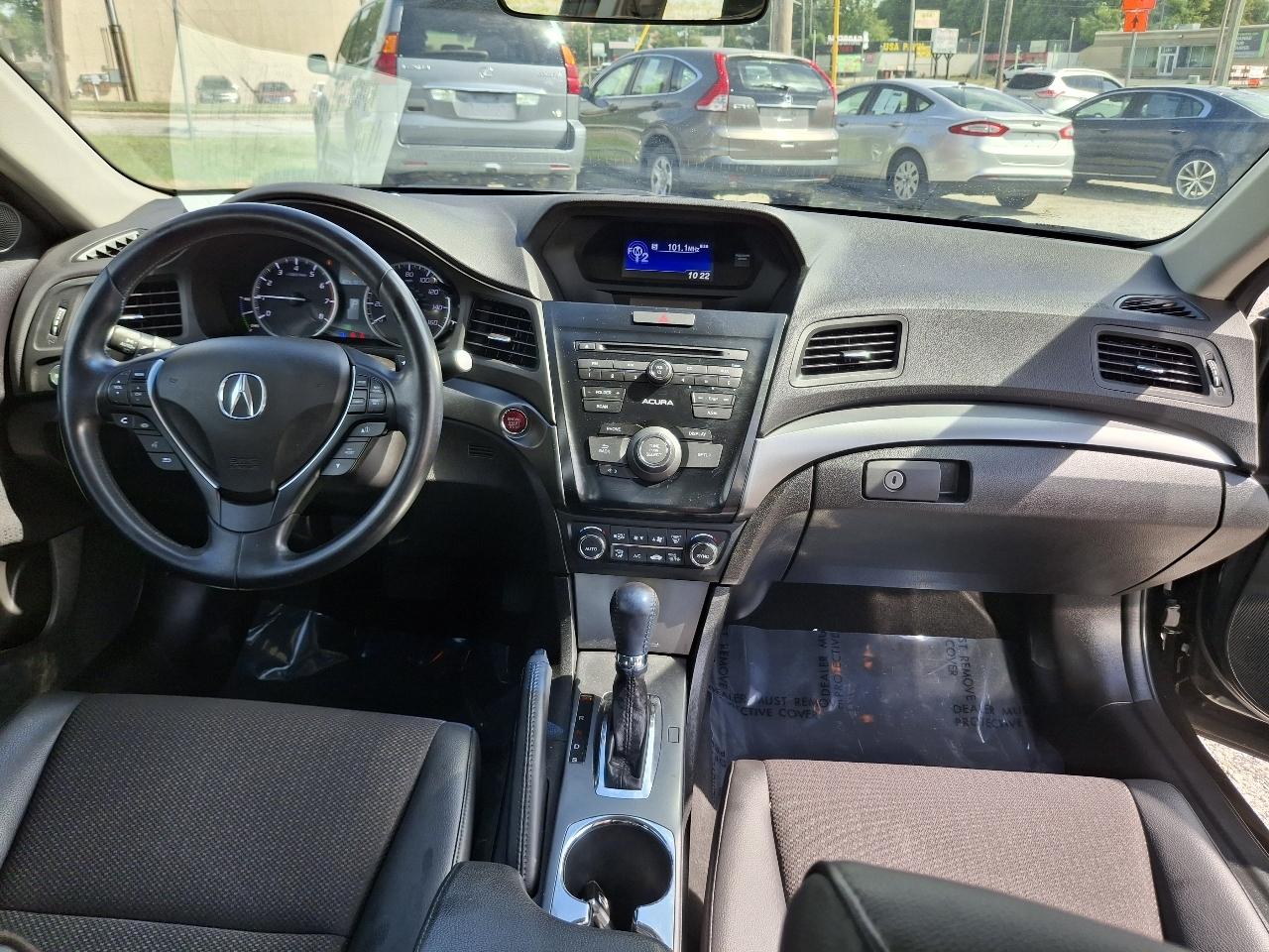 Acura ILX CVT Hybrid 2013
