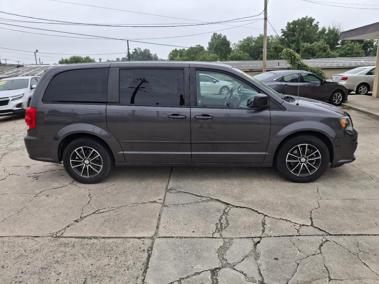 Dodge Grand Caravan SE 2015