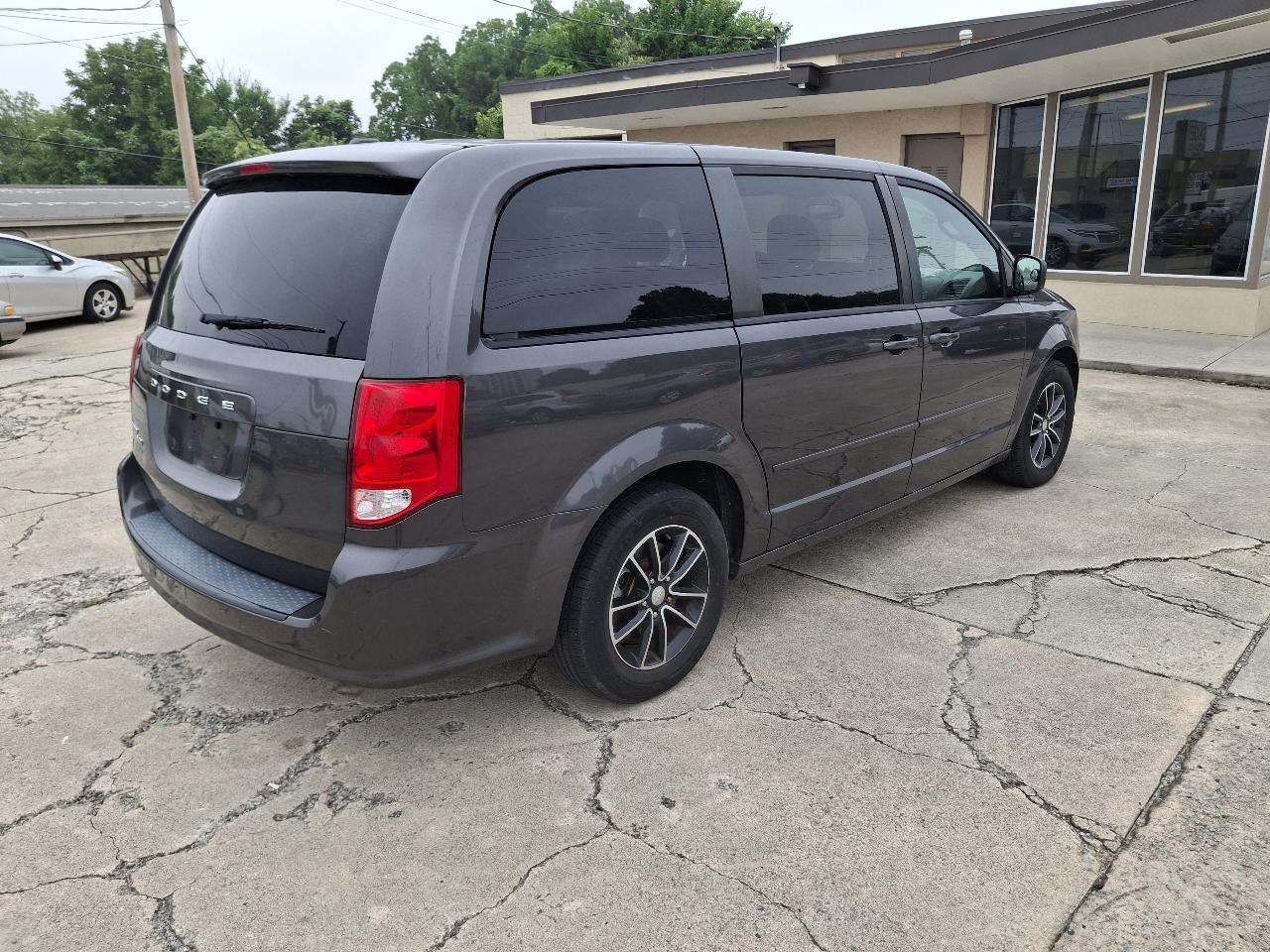 Dodge Grand Caravan SE 2015