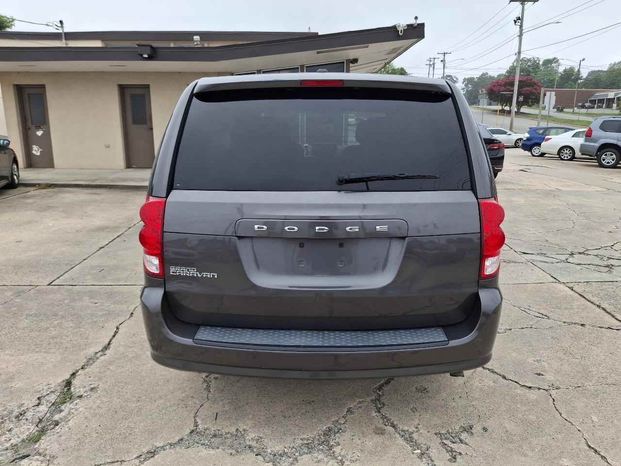 Dodge Grand Caravan SE 2015