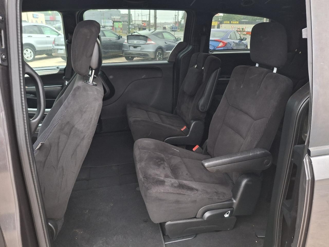 Dodge Grand Caravan SE 2015