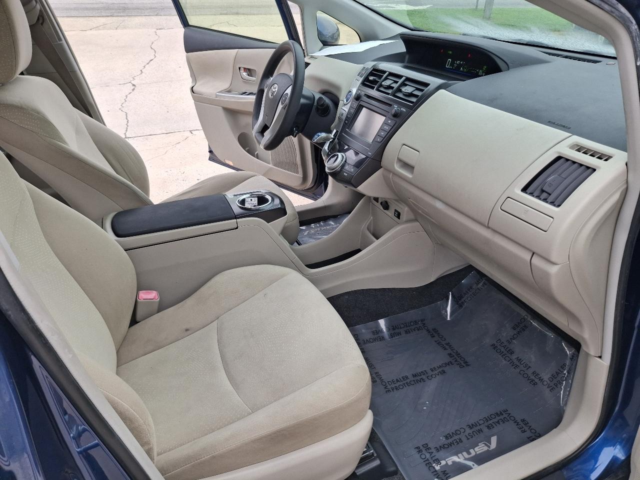 Toyota Prius V Two 2012