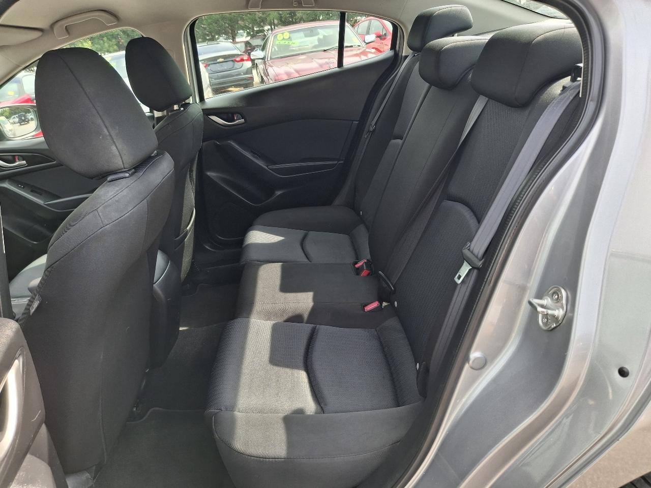 Mazda MAZDA3 i Sport AT 4-Door 2014