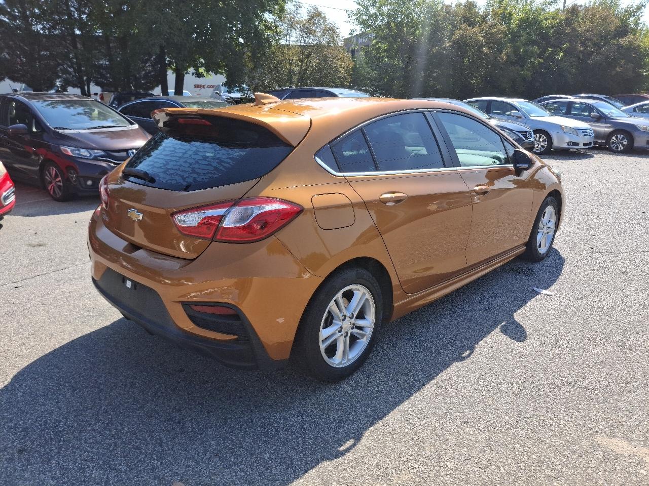 Chevrolet Cruze LT Auto Hatchback 2017