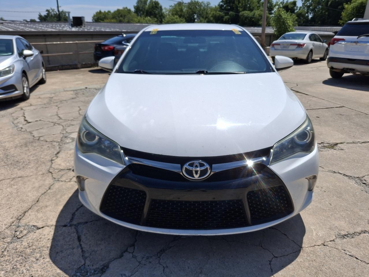 Toyota Camry XLE 2016