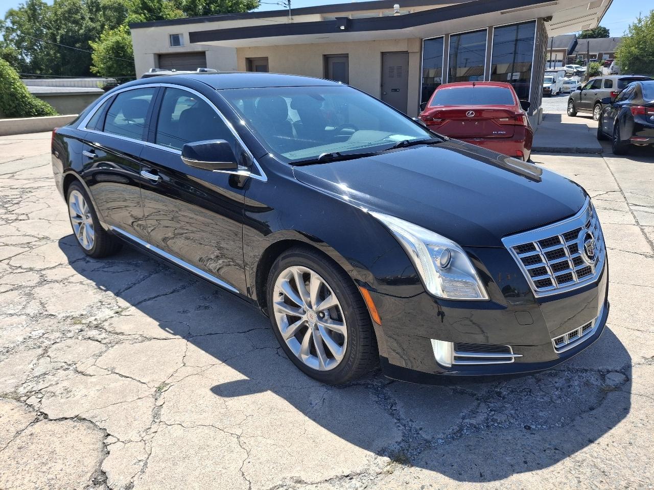Cadillac XTS Luxury 2013