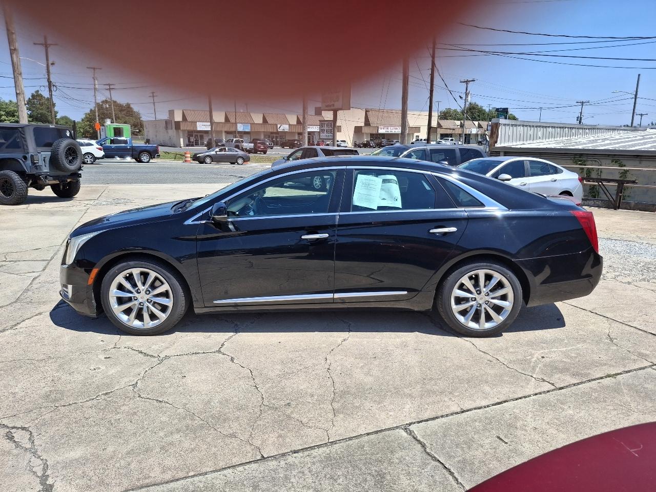 Cadillac XTS Luxury 2013