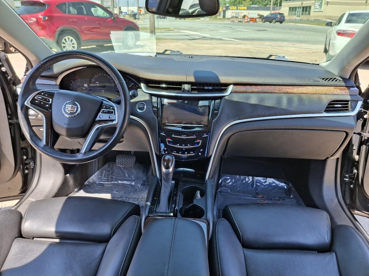 Cadillac XTS Luxury 2013