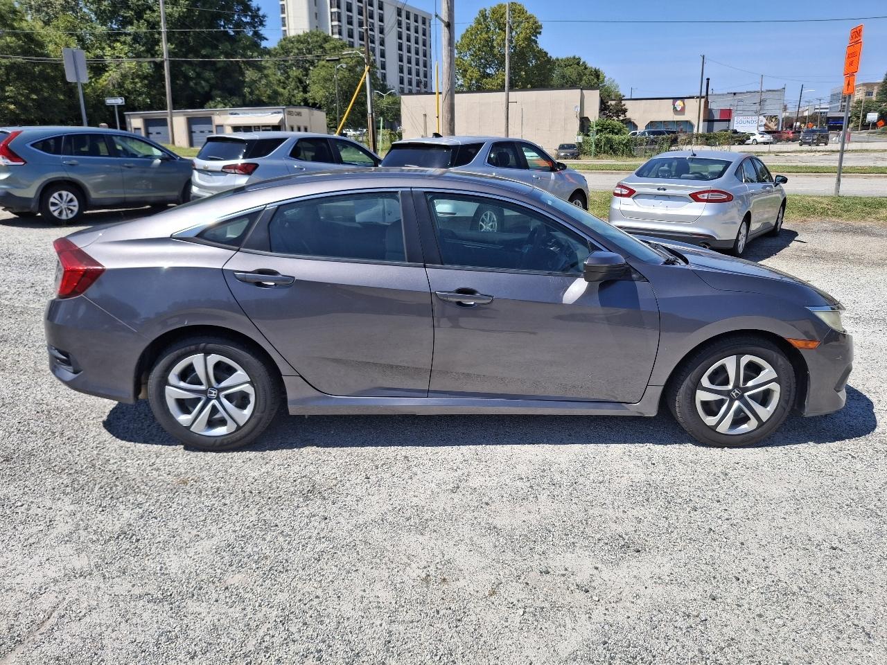 Honda Civic LX Sedan CVT 2016