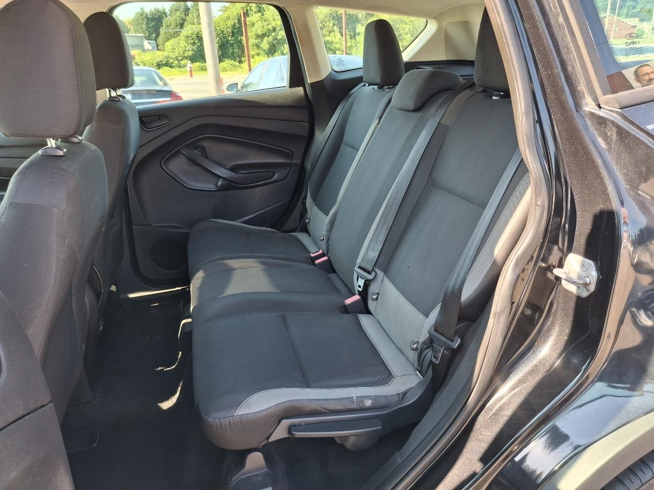 Ford Escape S FWD 2014