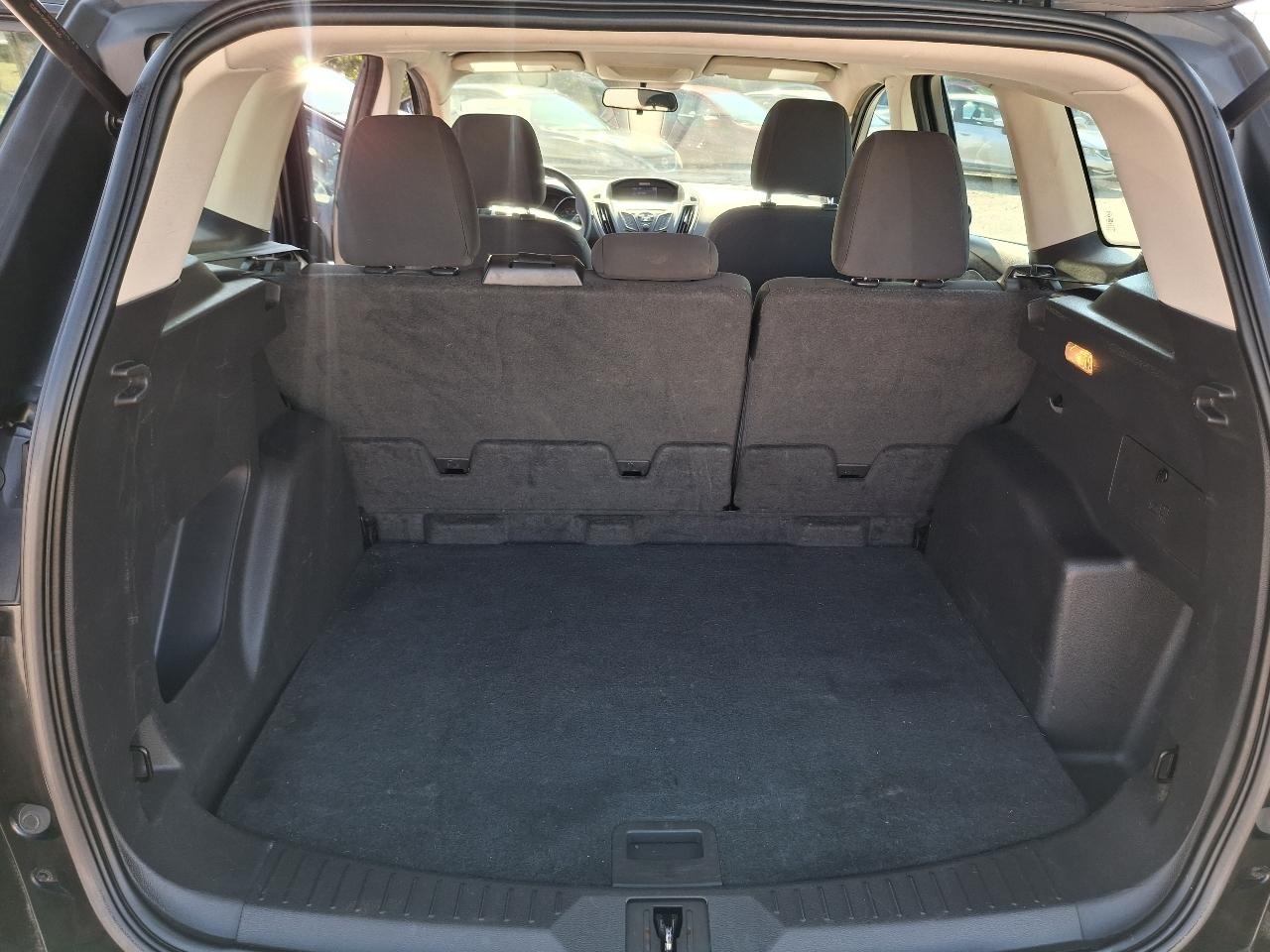 Ford Escape S FWD 2014