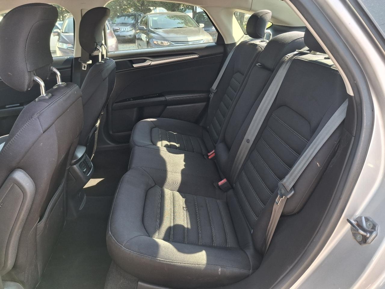 Ford Fusion SE 2013