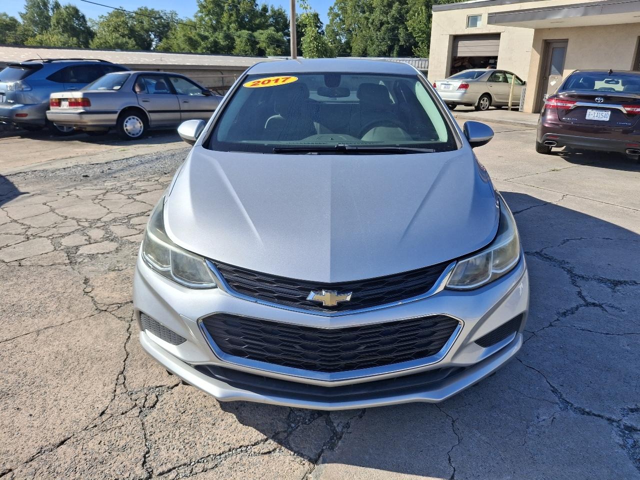 Chevrolet Cruze LS Auto 2017