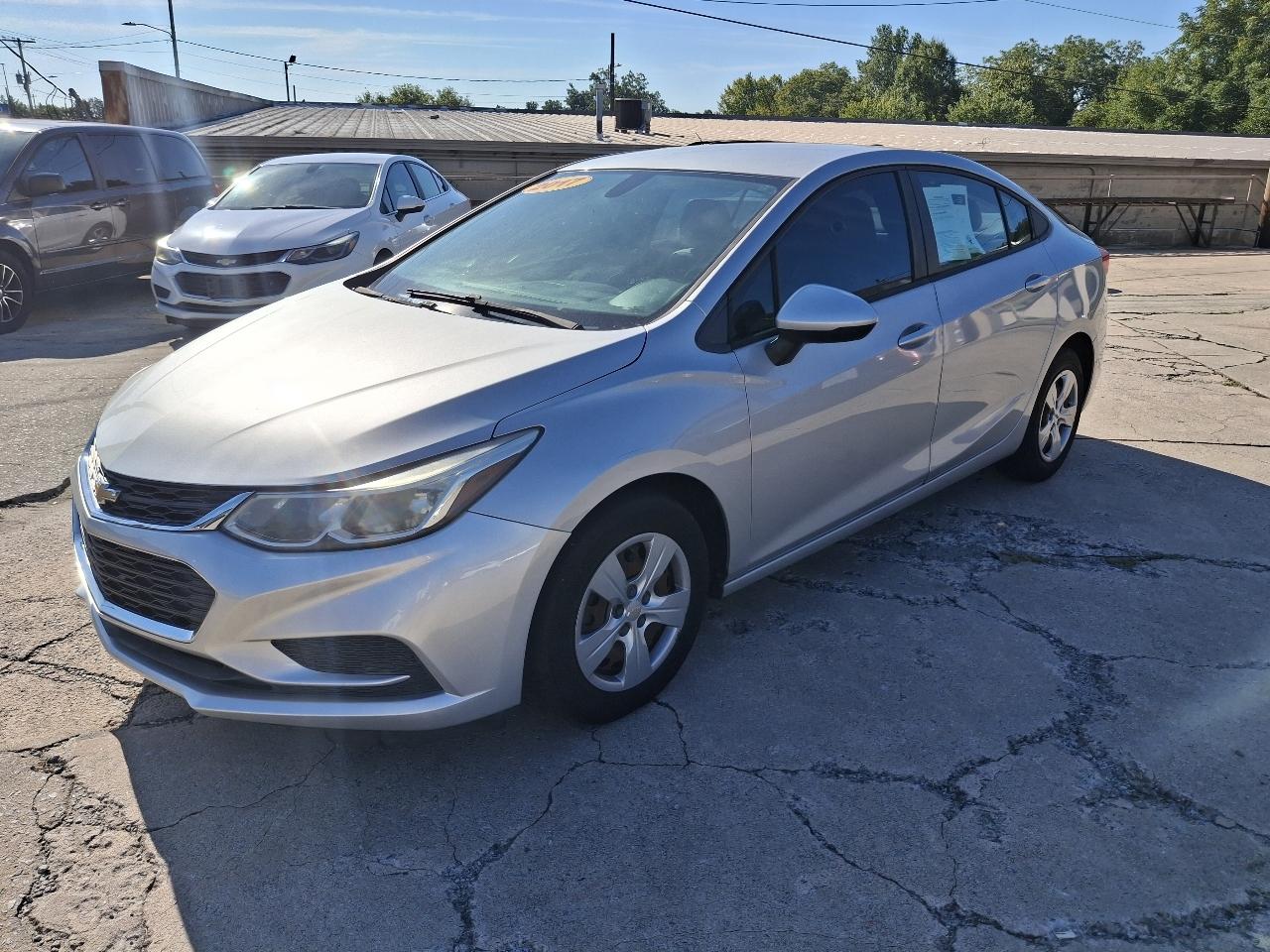 Chevrolet Cruze LS Auto 2017
