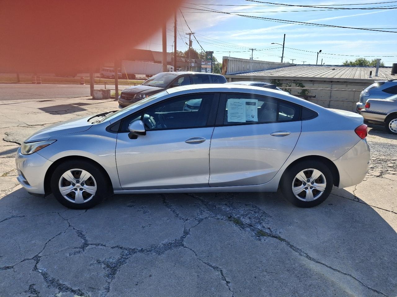 Chevrolet Cruze LS Auto 2017