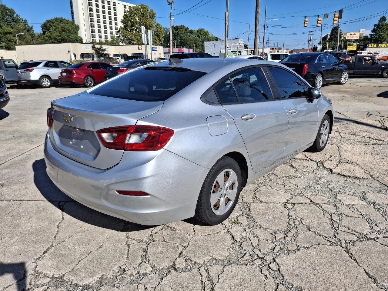 Chevrolet Cruze LS Auto 2017