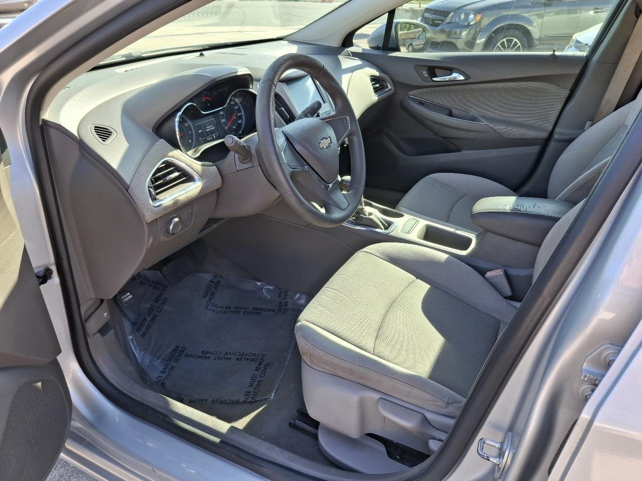 Chevrolet Cruze LS Auto 2017