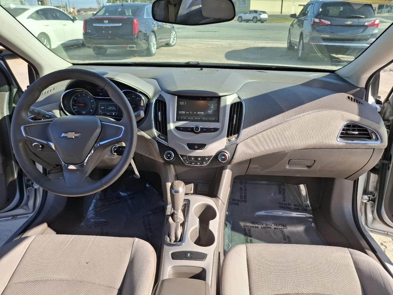 Chevrolet Cruze LS Auto 2017
