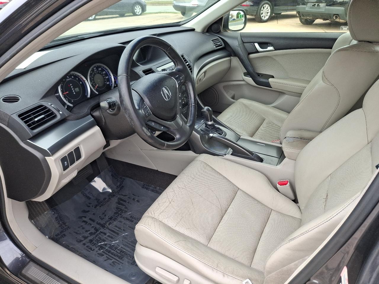 Acura TSX 5-Speed AT with Tech Package 2013