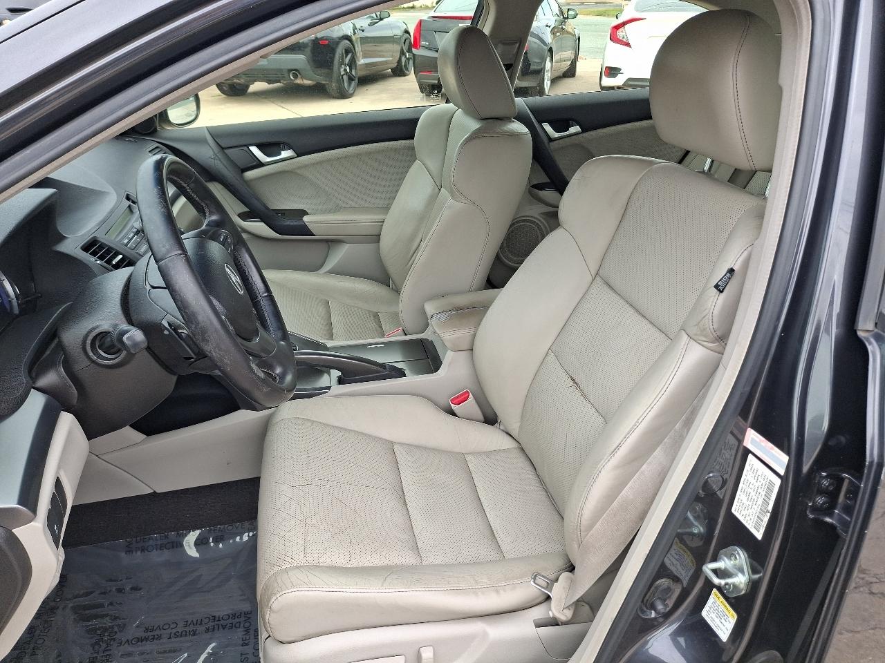 Acura TSX 5-Speed AT with Tech Package 2013