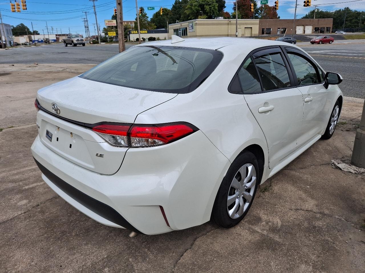 Toyota Corolla LE 2021