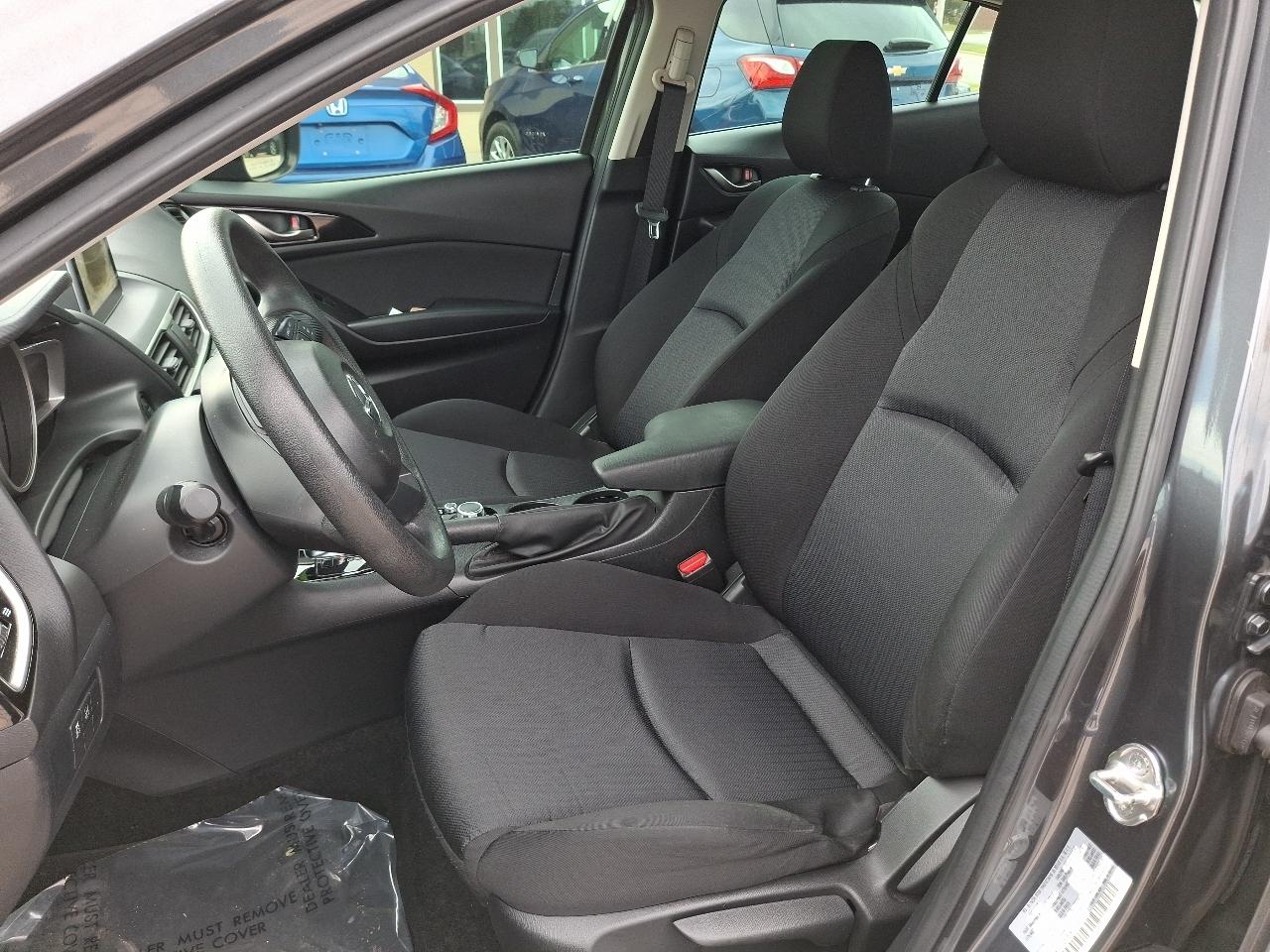 Mazda MAZDA3 i Sport AT 4-Door 2016