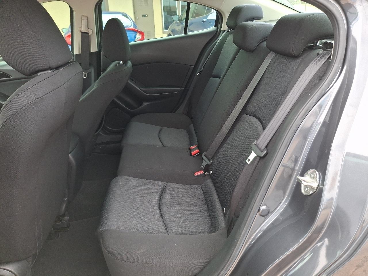 Mazda MAZDA3 i Sport AT 4-Door 2016