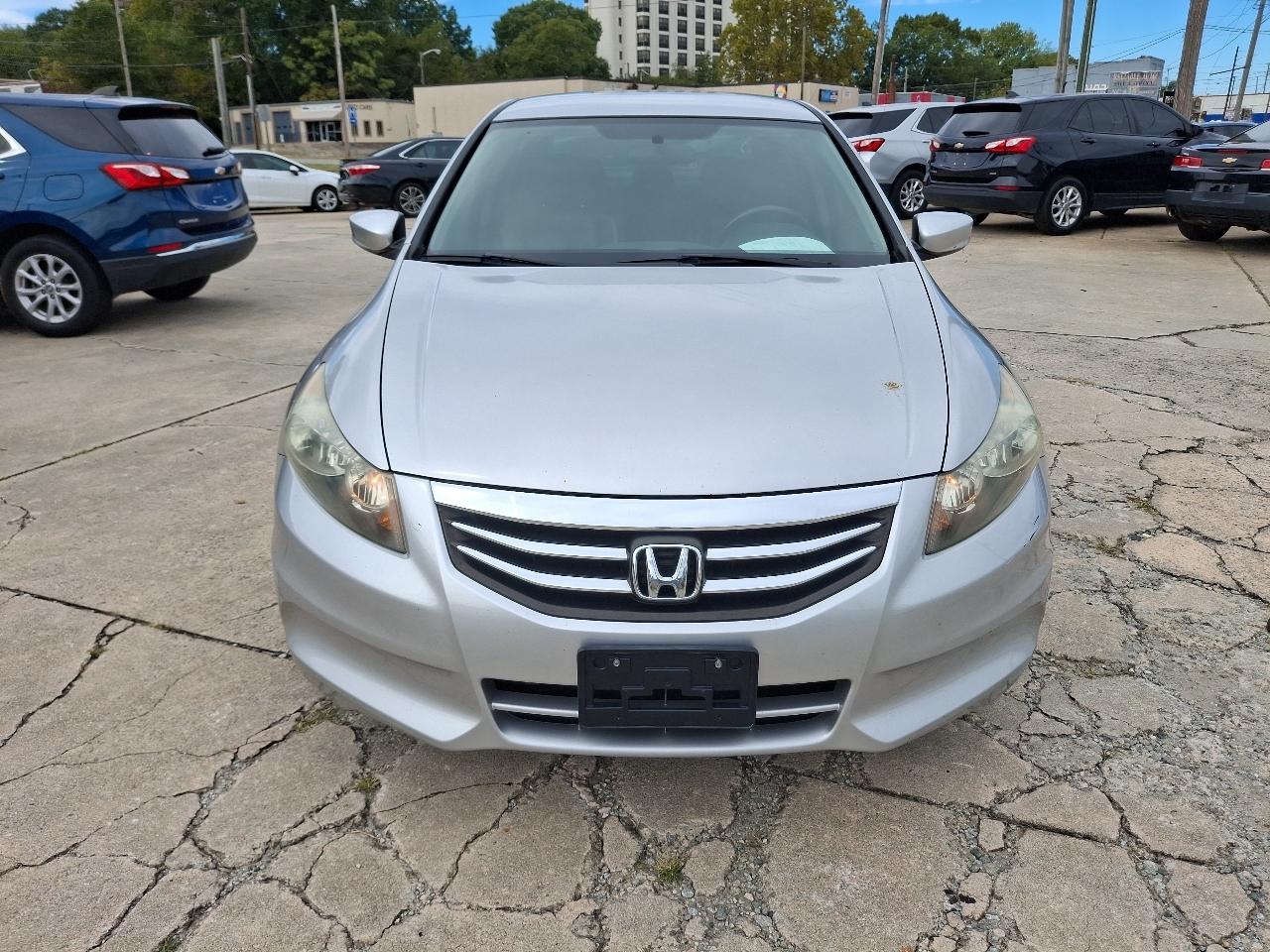 Honda Accord SE Sedan AT 2011