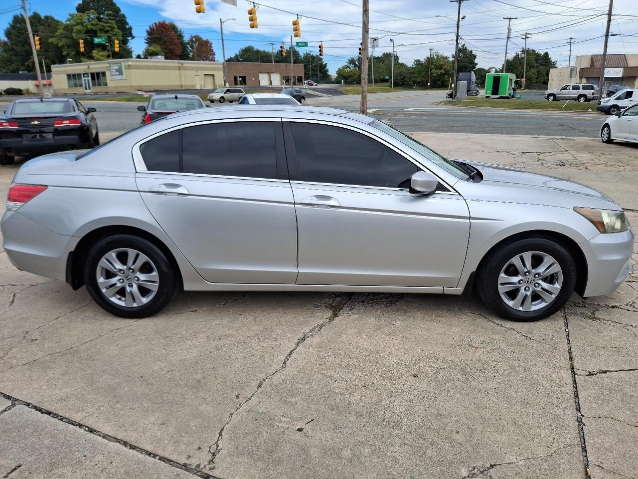 Honda Accord SE Sedan AT 2011