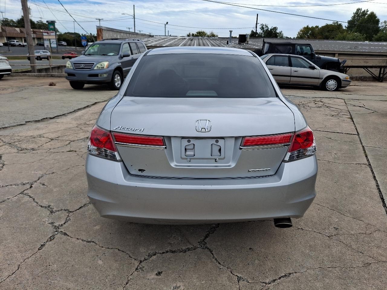 Honda Accord SE Sedan AT 2011